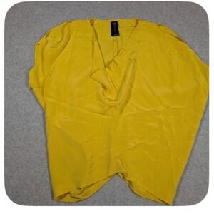 Zero + Maria Cornejo
Women Top Size 8 Silk
Crepe Cowl Drape Neck
Tunic